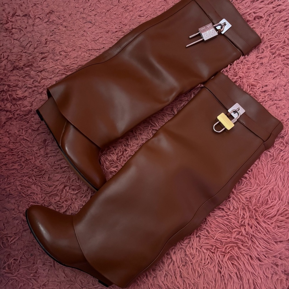 Fashion “Shark” Boots